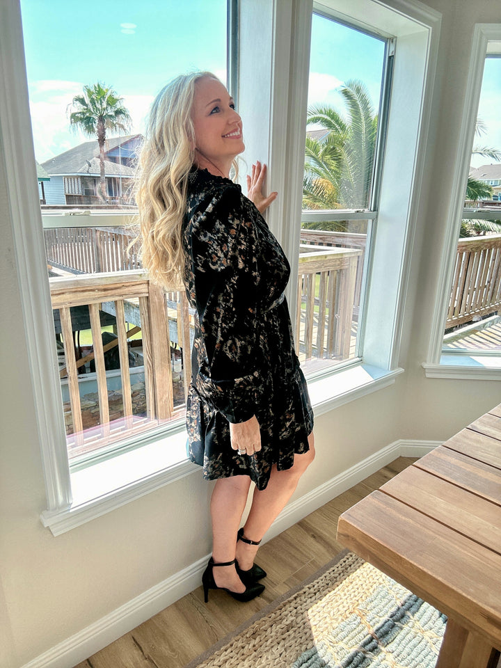 BLACK ANIMAL PRINT MINI DRESS